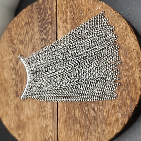 Tassel fringe‎ pendant - Picture 1 of 2
